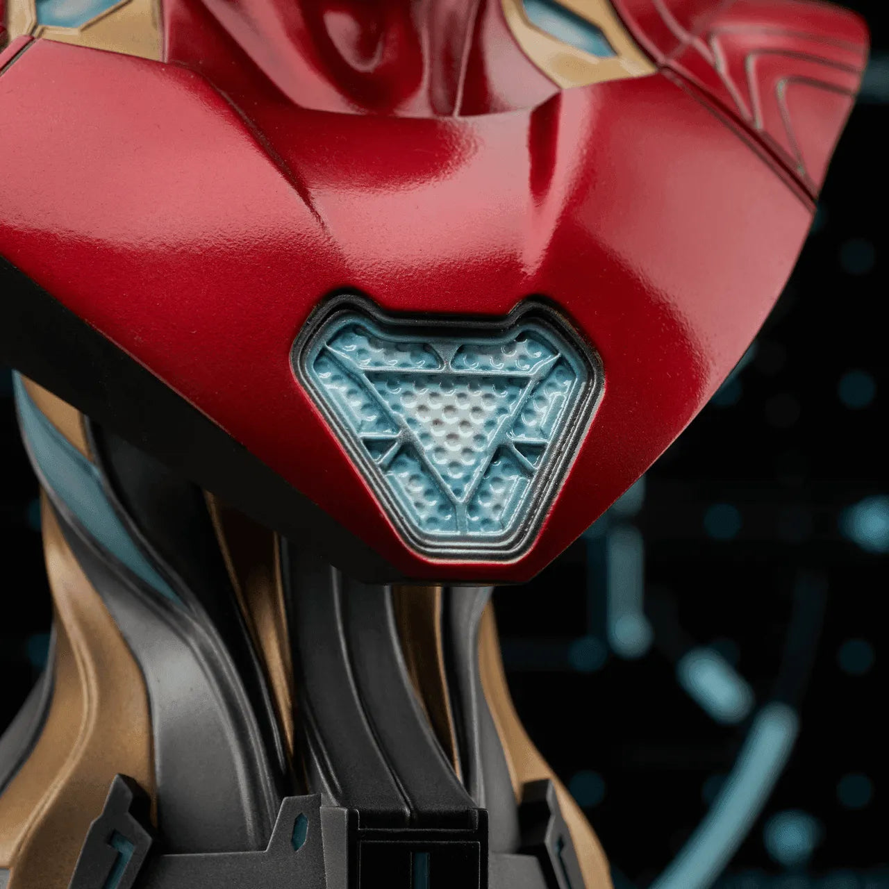 DSTAUG222404 Avengers 4: Endgame - Iron Man Mark L 1:2 Scale Bust - Diamond Select Toys - Titan Pop Culture