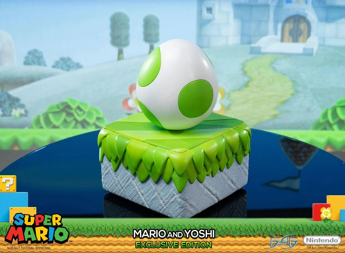 Super Mario - Mario And Yoshi (Exclusive Edition) 19" Statue