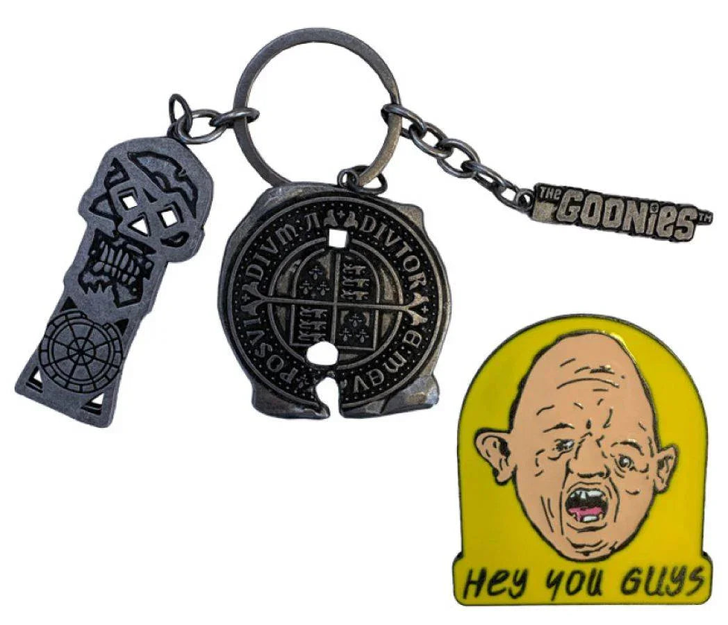 FAC408681 The Goonies - CHS Keychain & Pin Set - Factory Entertainment - Titan Pop Culture