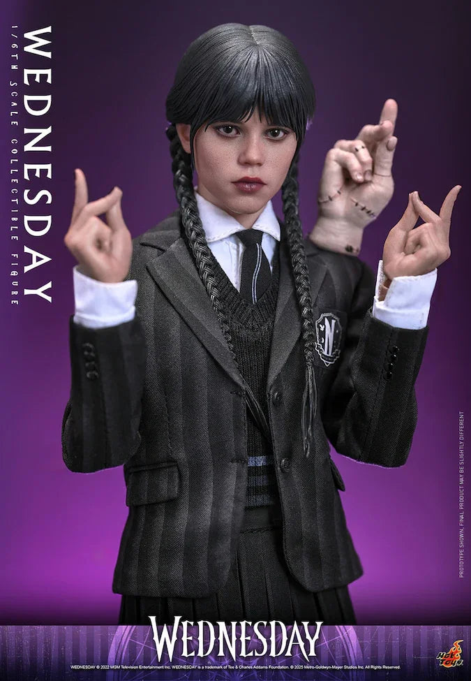 Miércoles - Figura de acción coleccionable a escala 1:6 de Wednesday Addams