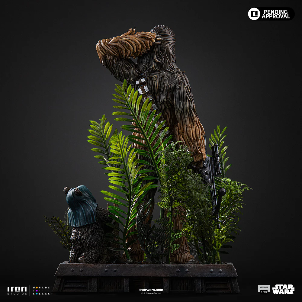 Star Wars - Chewbacca & Tokkat 1:10 Scale Statue