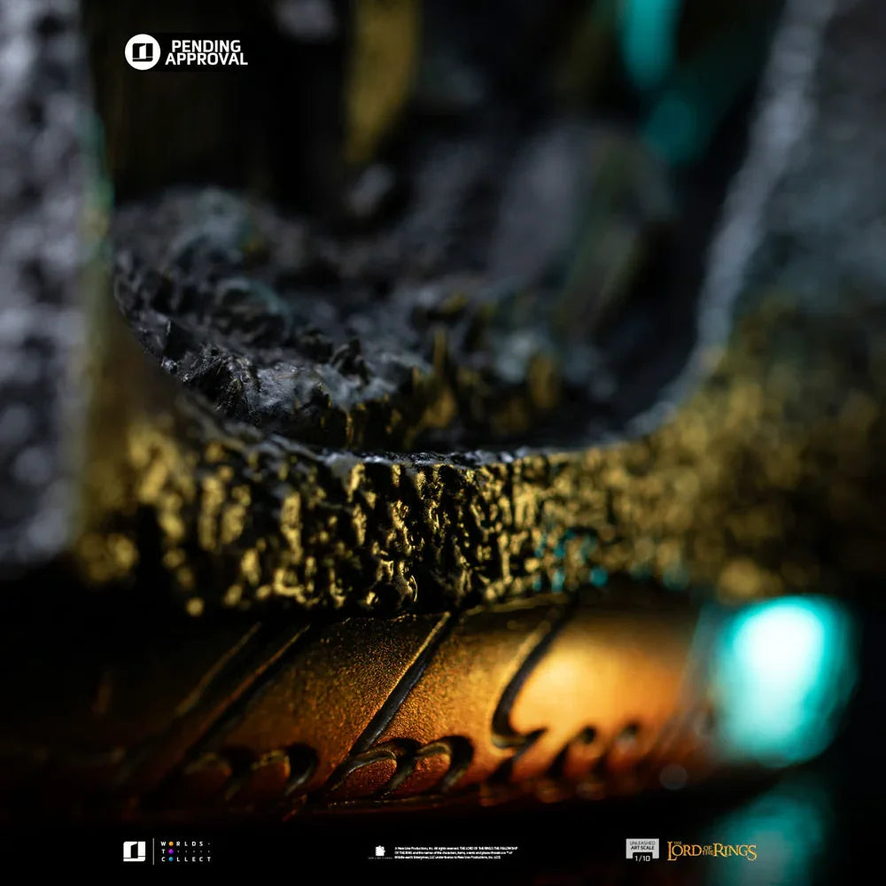 The Lord of the Rings - Gimli Unleashed Statue