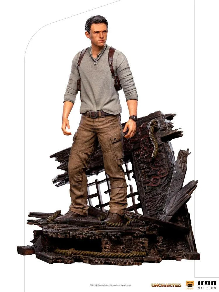 IRO50201 Uncharted - Nathan Drake Deluxe 1:10 Scale Statue - Iron Studios - Titan Pop Culture
