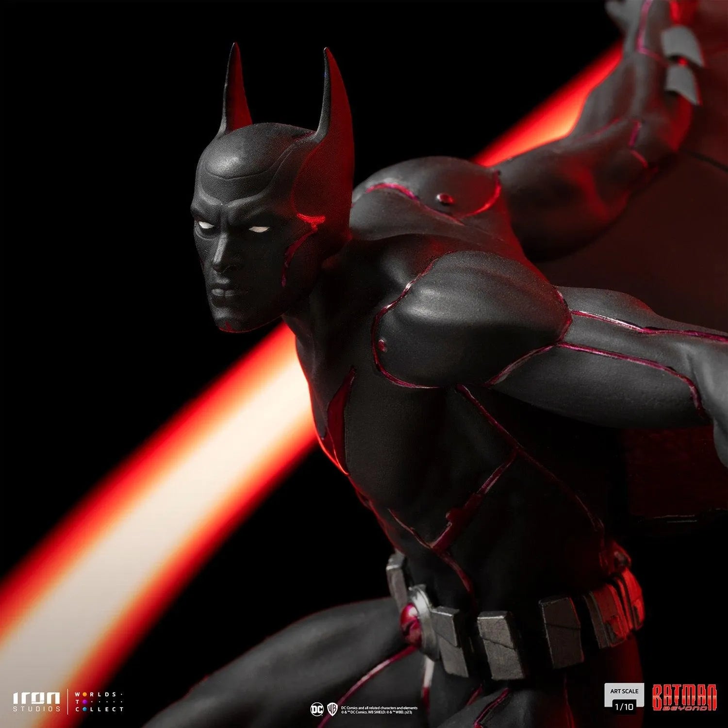 IRO53370 Batman Beyond - Batman 1:10 Scale Statue - Iron Studios - Titan Pop Culture