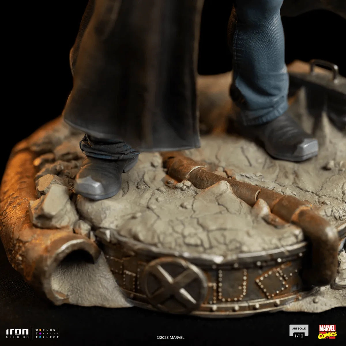 IRO53820 X-Men - Wolverine (Old Man Logan) 1:10 Statue - Iron Studios - Titan Pop Culture