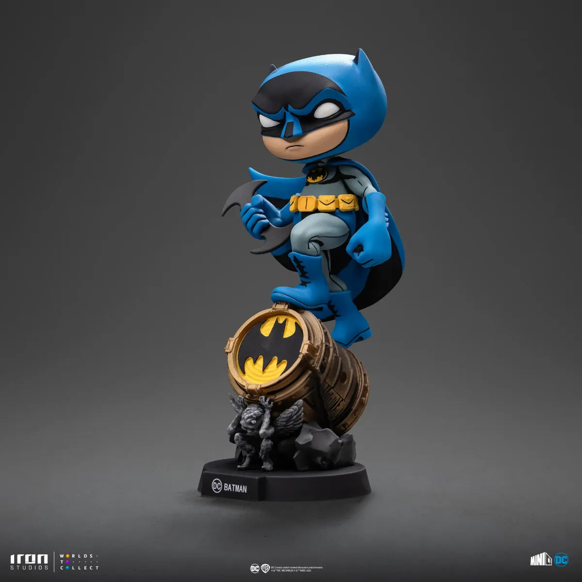 IRO57446 DC - Batman On Bat-Signal (Blue Ver.) Minico Vinyl - Iron Studios - Titan Pop Culture