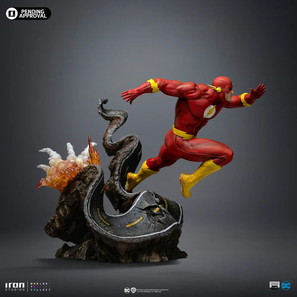 IRO59365 The Flash - Flash Unleashed 1:10 Scale Statue - Iron Studios - Titan Pop Culture