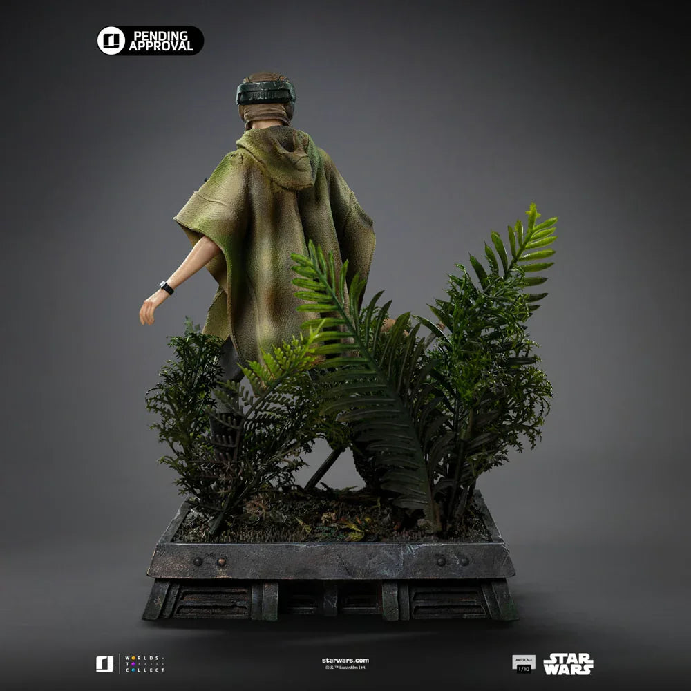 Star Wars - Leia and Wicket 1:10 Scale Statue