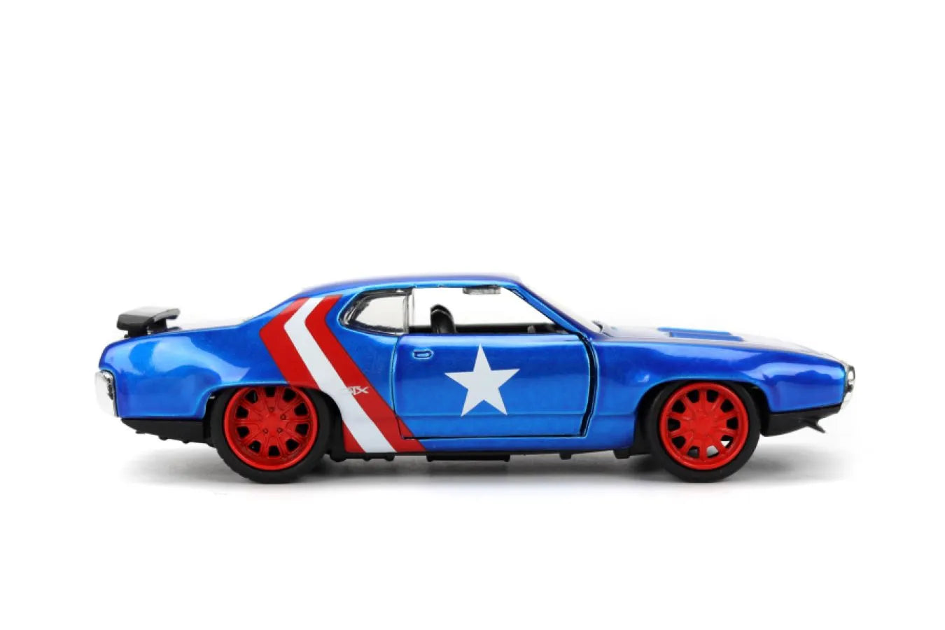 JAD32870 Marvel - 1972 Plymouth Captain America 1:32 Scale Diecast Vehicle - Jada Toys - Titan Pop Culture