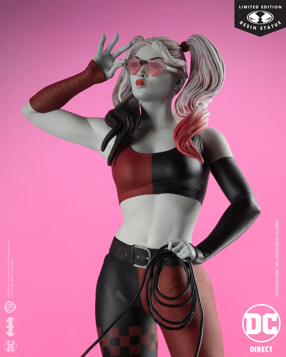 MCF30250 DC Comics - Harley Quinn "Red, White & Black" Resin Statue - McFarlane Toys - Titan Pop Culture
