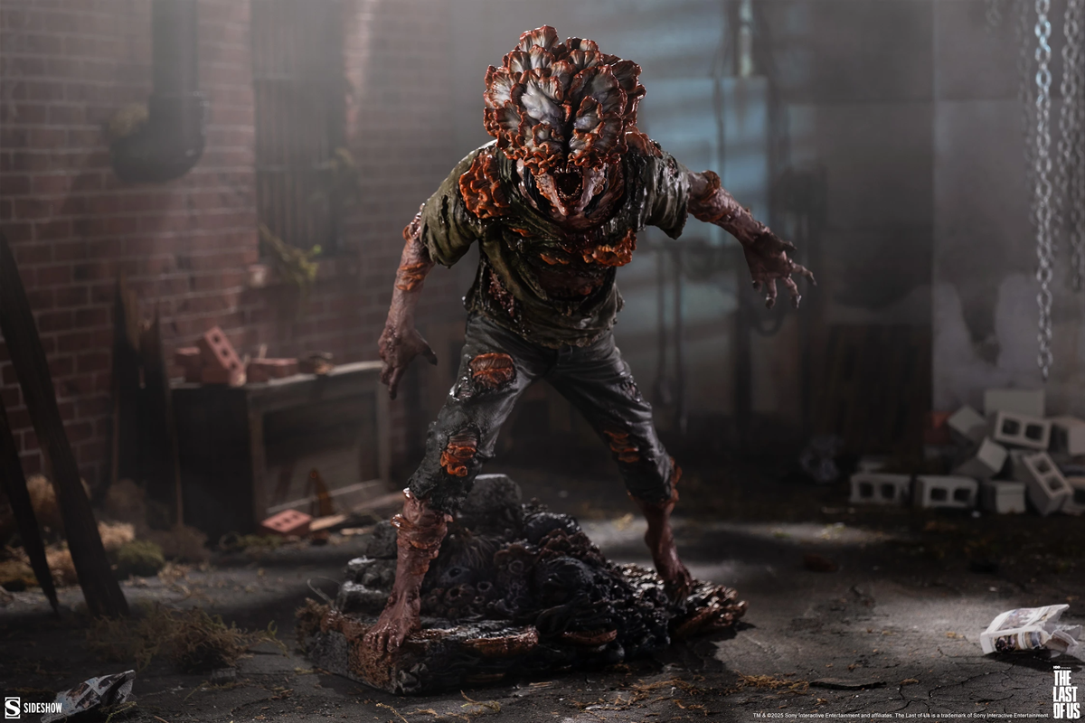 The Last of Us - Clicker 1:6 Scale Statue