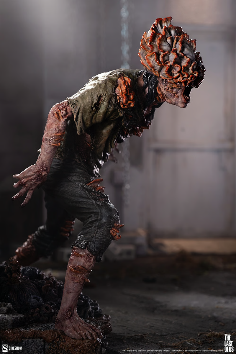 The Last of Us - Clicker 1:6 Scale Statue