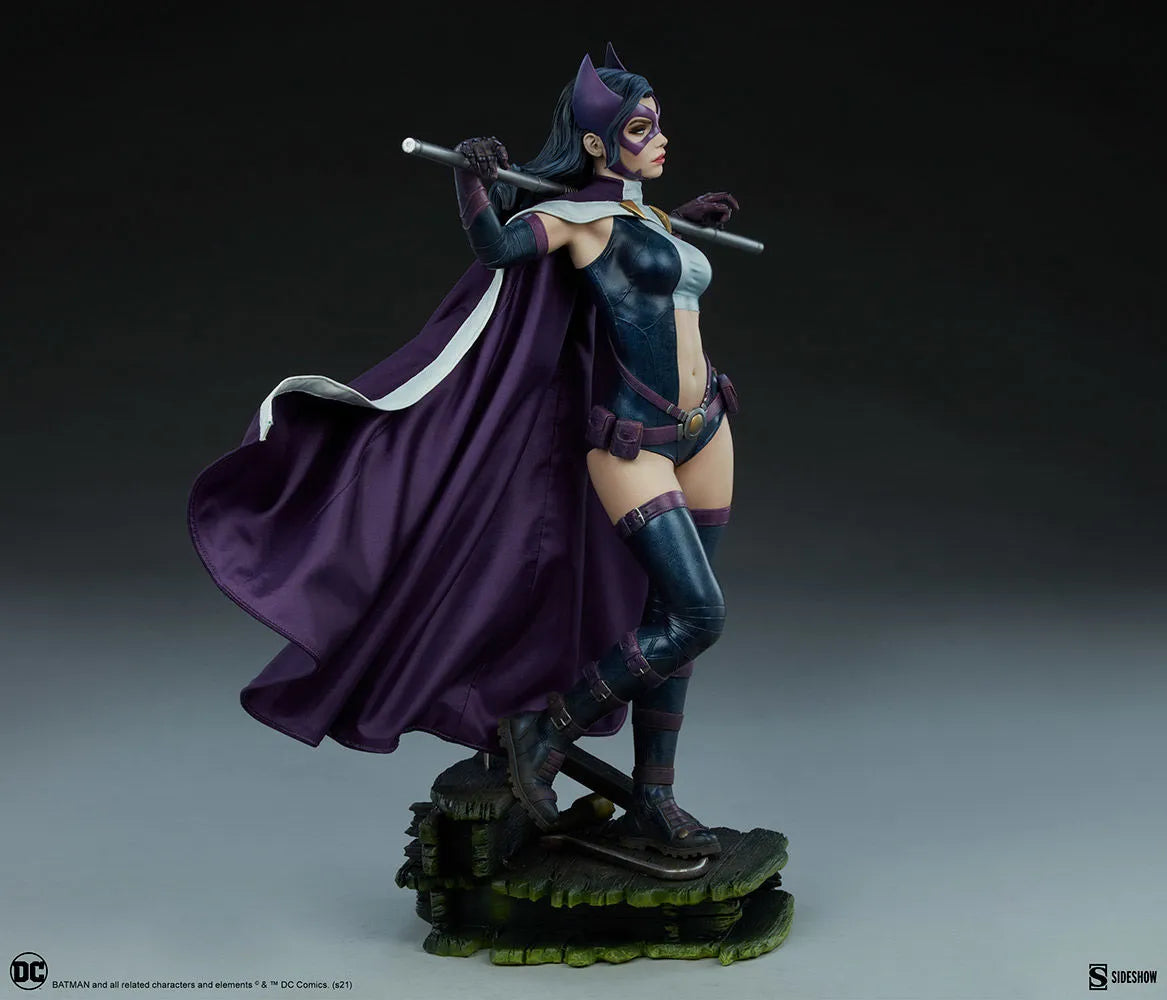 SID300780 DC Comics - Huntress Premium Format Statue - Sideshow Collectibles - Titan Pop Culture