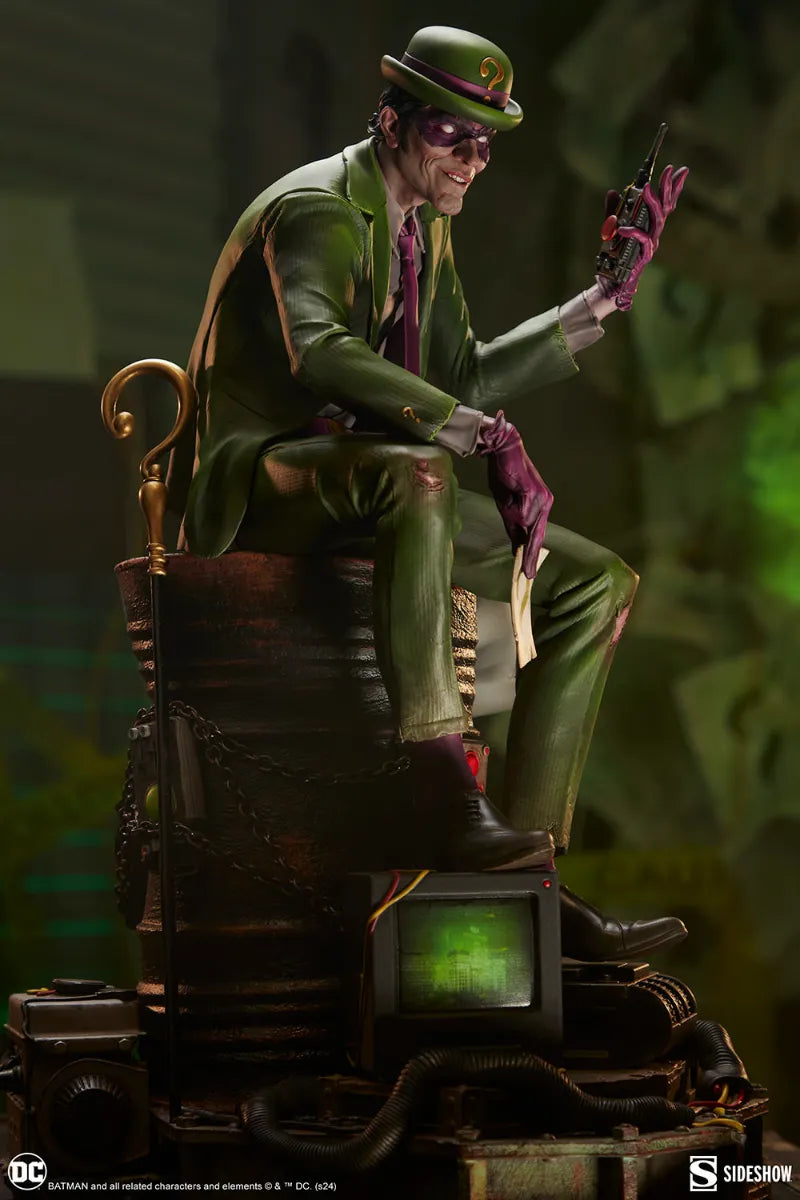 SID300892 DC Comics - Riddler Premium Format Statue - Sideshow Collectibles - Titan Pop Culture