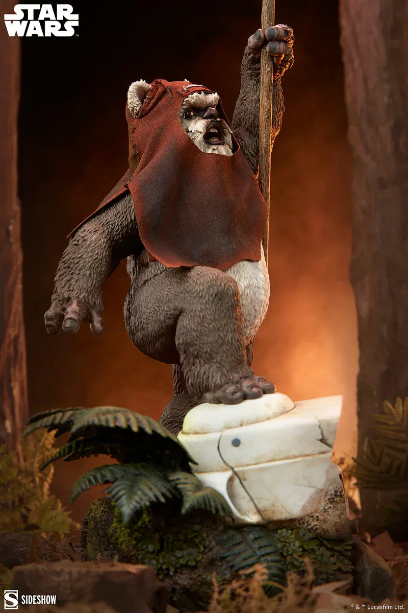 Star Wars - Wicket Premium Format Statue