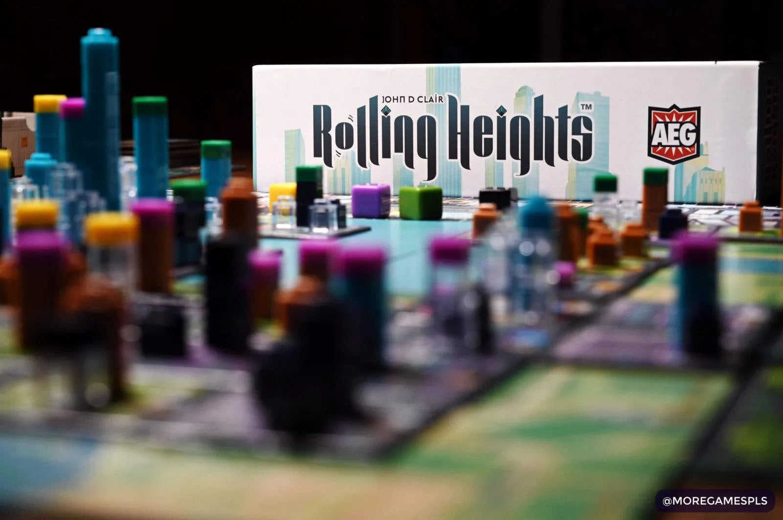 VR-104880 Rolling Heights - AEG - Titan Pop Culture