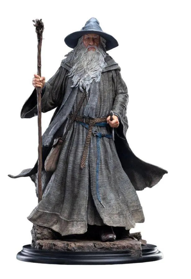 WET02981 The Lord of the Rings - Gandalf the Grey, Pilgrim 1:6 Scale Statue - Weta Workshop - Titan Pop Culture