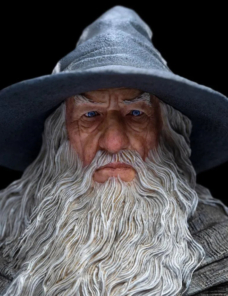 WET02981 The Lord of the Rings - Gandalf the Grey, Pilgrim 1:6 Scale Statue - Weta Workshop - Titan Pop Culture