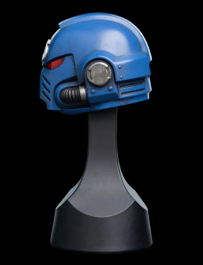 Warhammer 40,000 - Ultramarines Miniature Helm - Weta Workshop - Titan Pop Culture