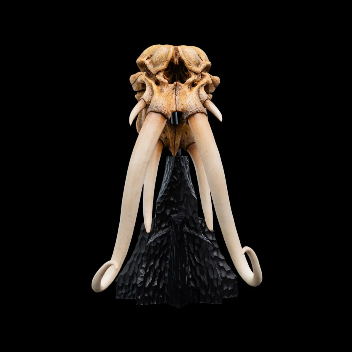 The Lord of the Rings - Skull of A Mumak SDCC 2025 Miniature Statue