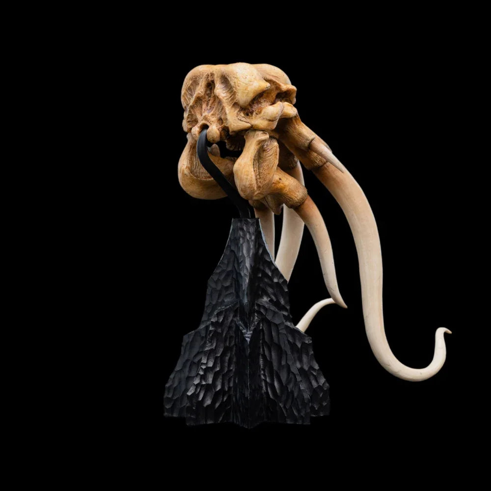 El Señor de los Anillos - Cráneo de un Mumak SDCC 2025 Estatua en miniatura