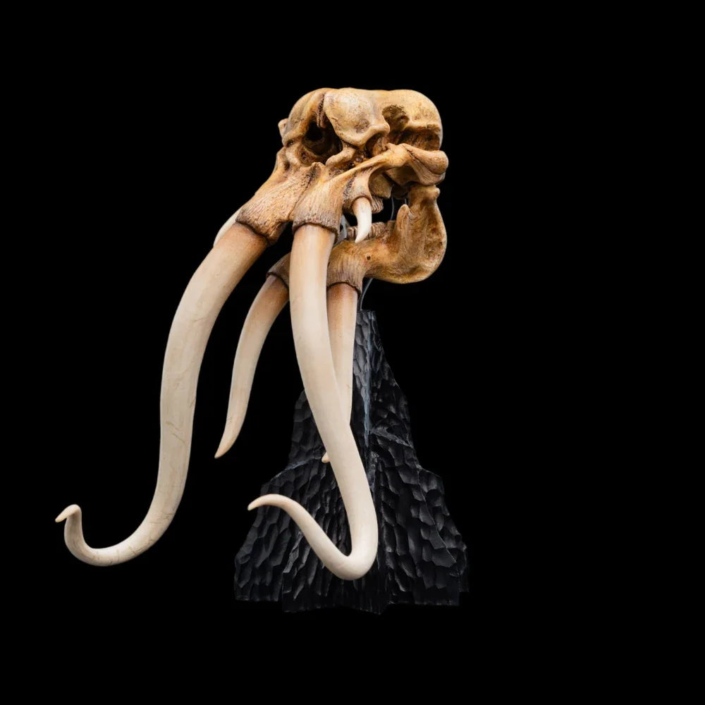 El Señor de los Anillos - Cráneo de un Mumak SDCC 2025 Estatua en miniatura