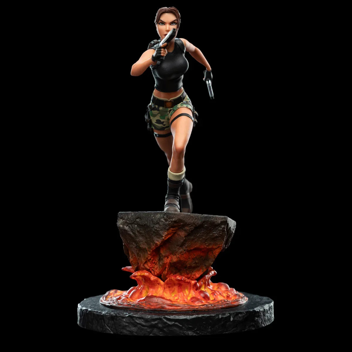 Tomb Raider - Figura en miniatura de Lara Croft: El Santuario de las Llamas