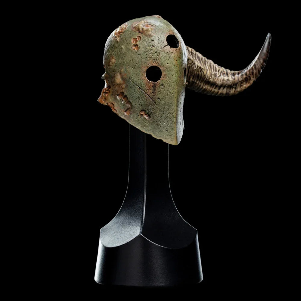 Warhammer: Age of Sigmar - Putrid Blightking Replica Helmet
