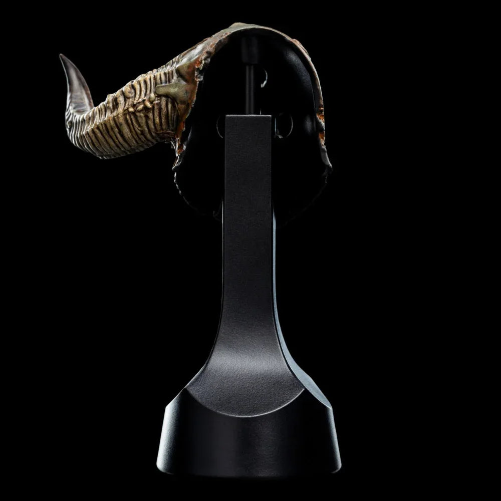 Warhammer: Age of Sigmar - Putrid Blightking Replica Helmet