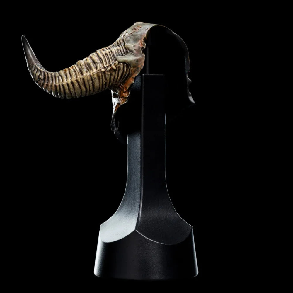 Warhammer: Age of Sigmar - Putrid Blightking Replica Helmet