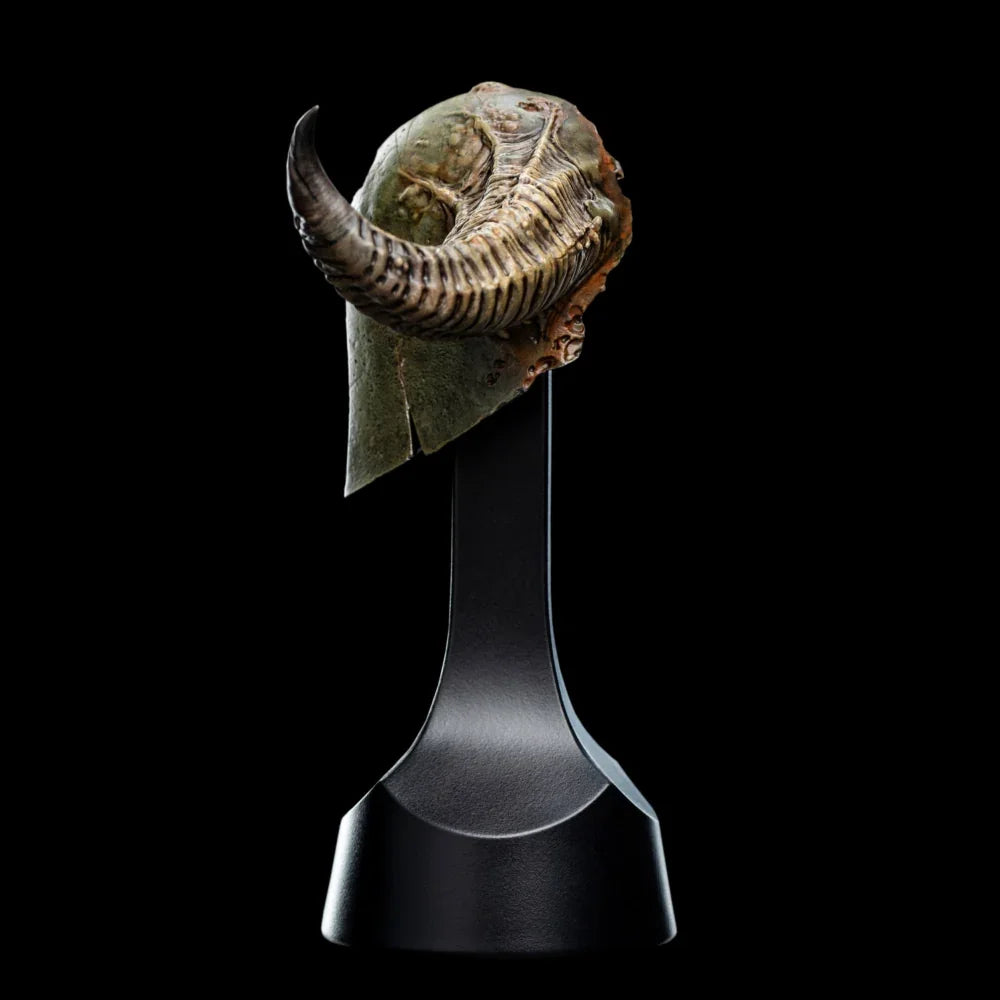 Warhammer: Age of Sigmar - Putrid Blightking Replica Helmet