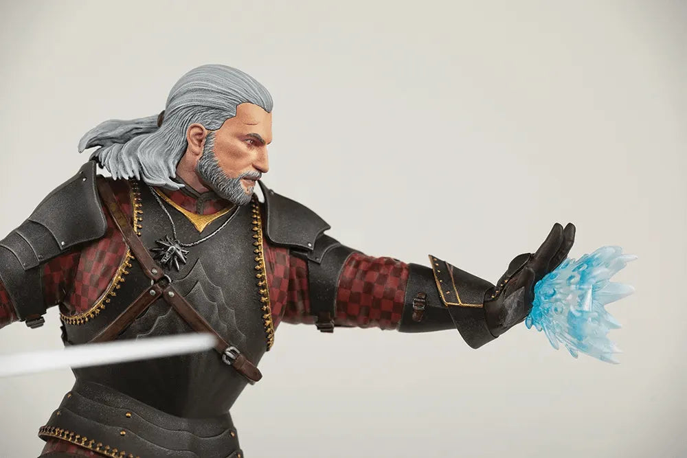 DHC3010-221 The Witcher 3 - Geralt Toussaint Tourney Armor Figure - Dark Horse Comics - Titan Pop Culture