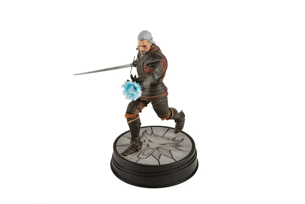 DHC3010-221 The Witcher 3 - Geralt Toussaint Tourney Armor Figure - Dark Horse Comics - Titan Pop Culture