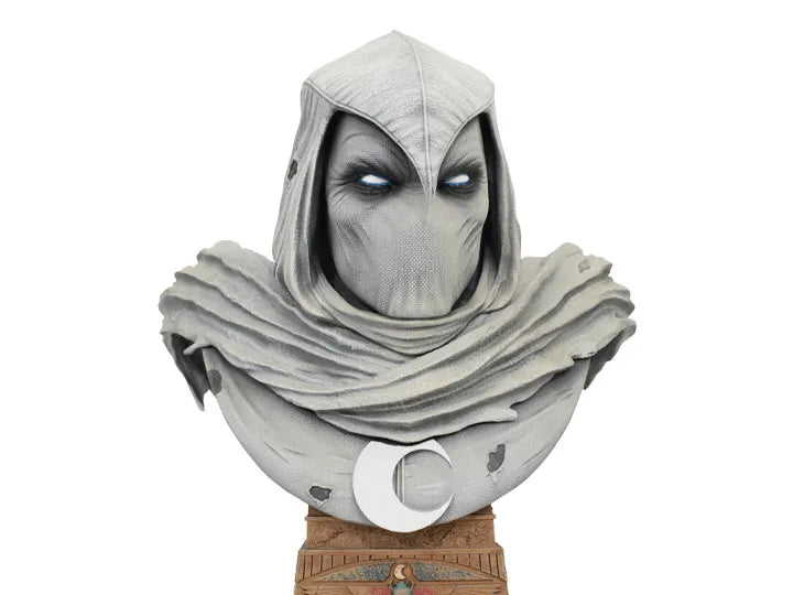DSTFEB232188 Marvel Comics - Moon Knight Legends in 3D 1:2 Scale Bust - Diamond Select Toys - Titan Pop Culture
