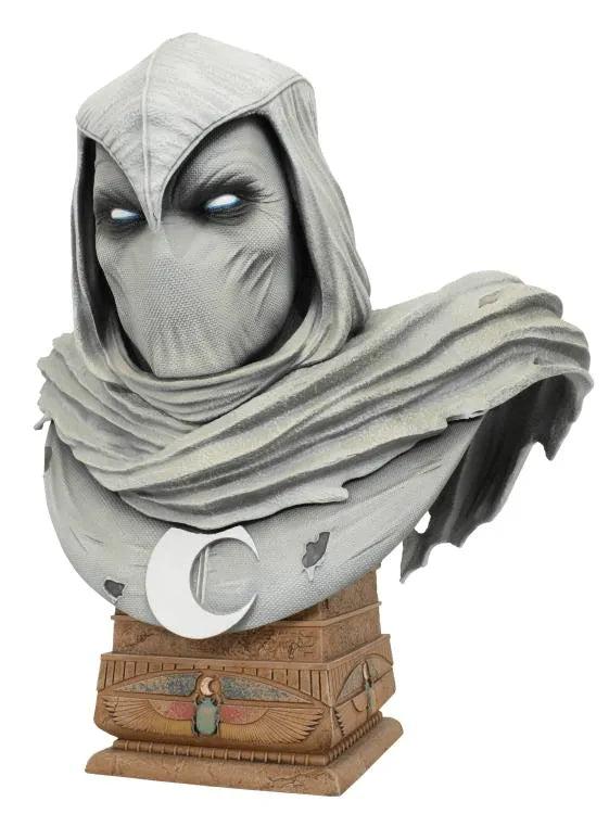 DSTFEB232188 Marvel Comics - Moon Knight Legends in 3D 1:2 Scale Bust - Diamond Select Toys - Titan Pop Culture