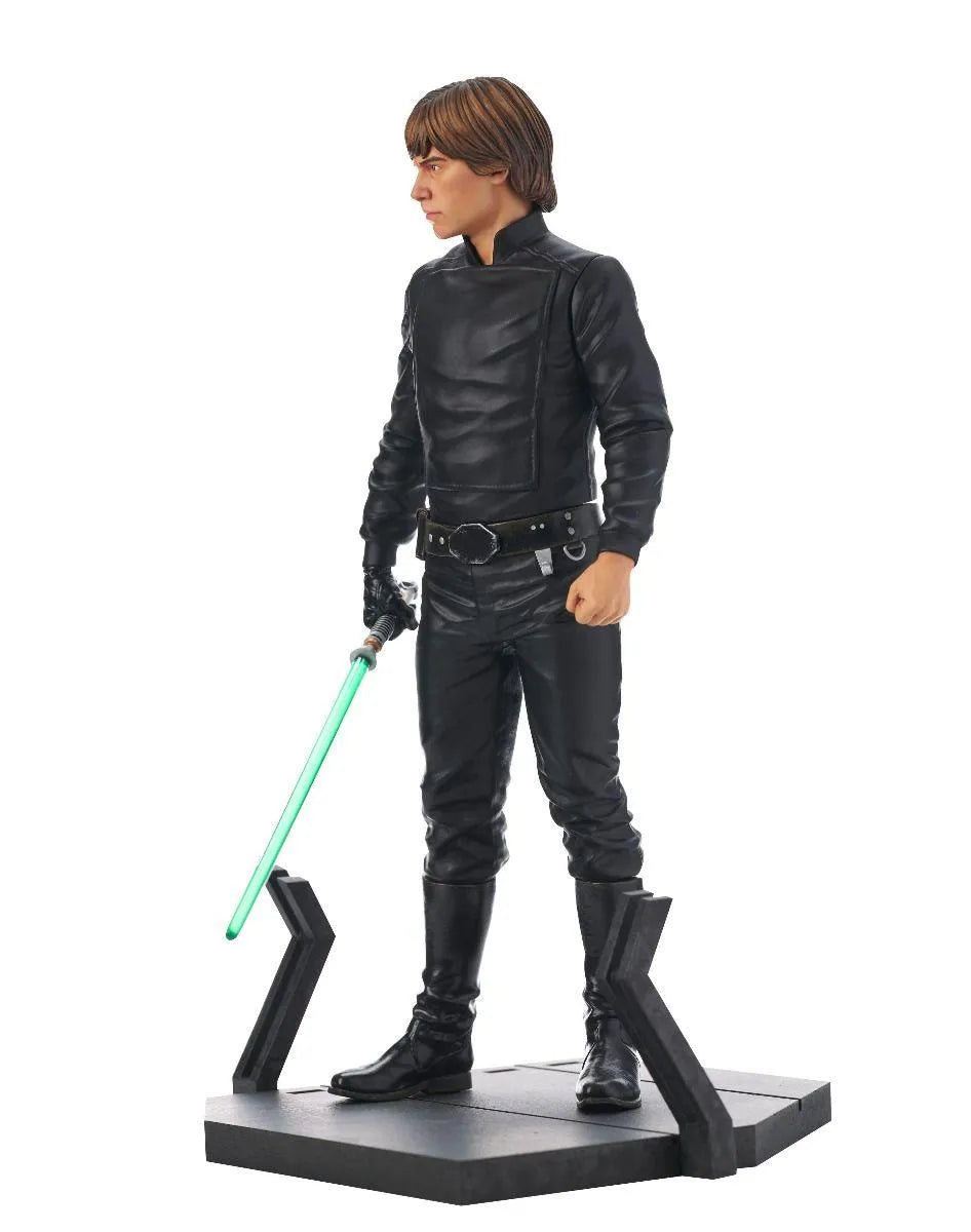 DSTJUL212514 Star Wars - Luke Skywalker Milestones Statue - Diamond Select Toys - Titan Pop Culture