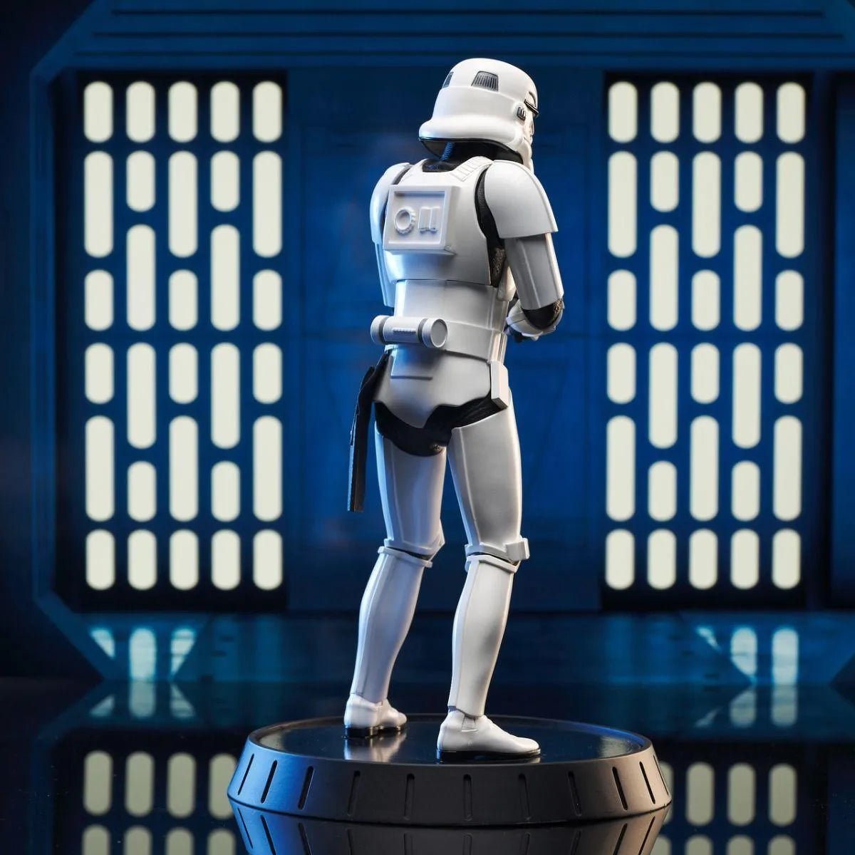 DSTJUN212277 Star Wars - Stormtrooper Milestones Statue - Diamond Select Toys - Titan Pop Culture