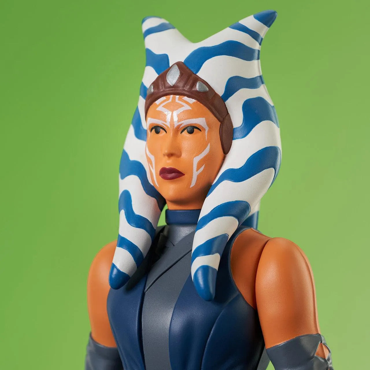 DSTNOV222333 Star Wars: The Mandalorian - Ahsoka Tano Jumbo Figure - Diamond Select Toys - Titan Pop Culture