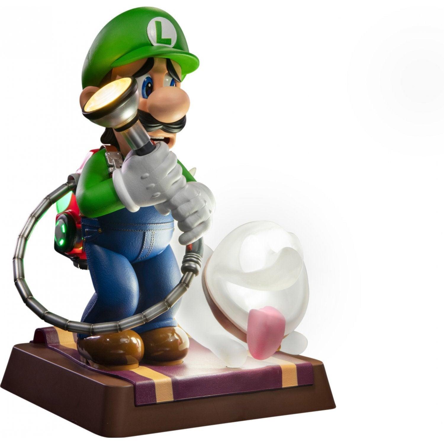 F4FLM03CO Luigi's Mansion 3 - Luigi 9" PVC Statue Collector's Edition - First 4 Figures - Titan Pop Culture