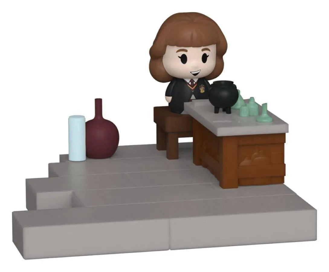 FUN57364 Harry Potter - Hermione Mini Moment - Funko - Titan Pop Culture