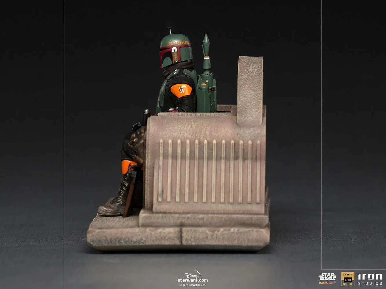 IRO28099 Star Wars: The Mandalorian - Boba Fett on Throne Deluxe 1:10 Scale Statue - Iron Studios - Titan Pop Culture