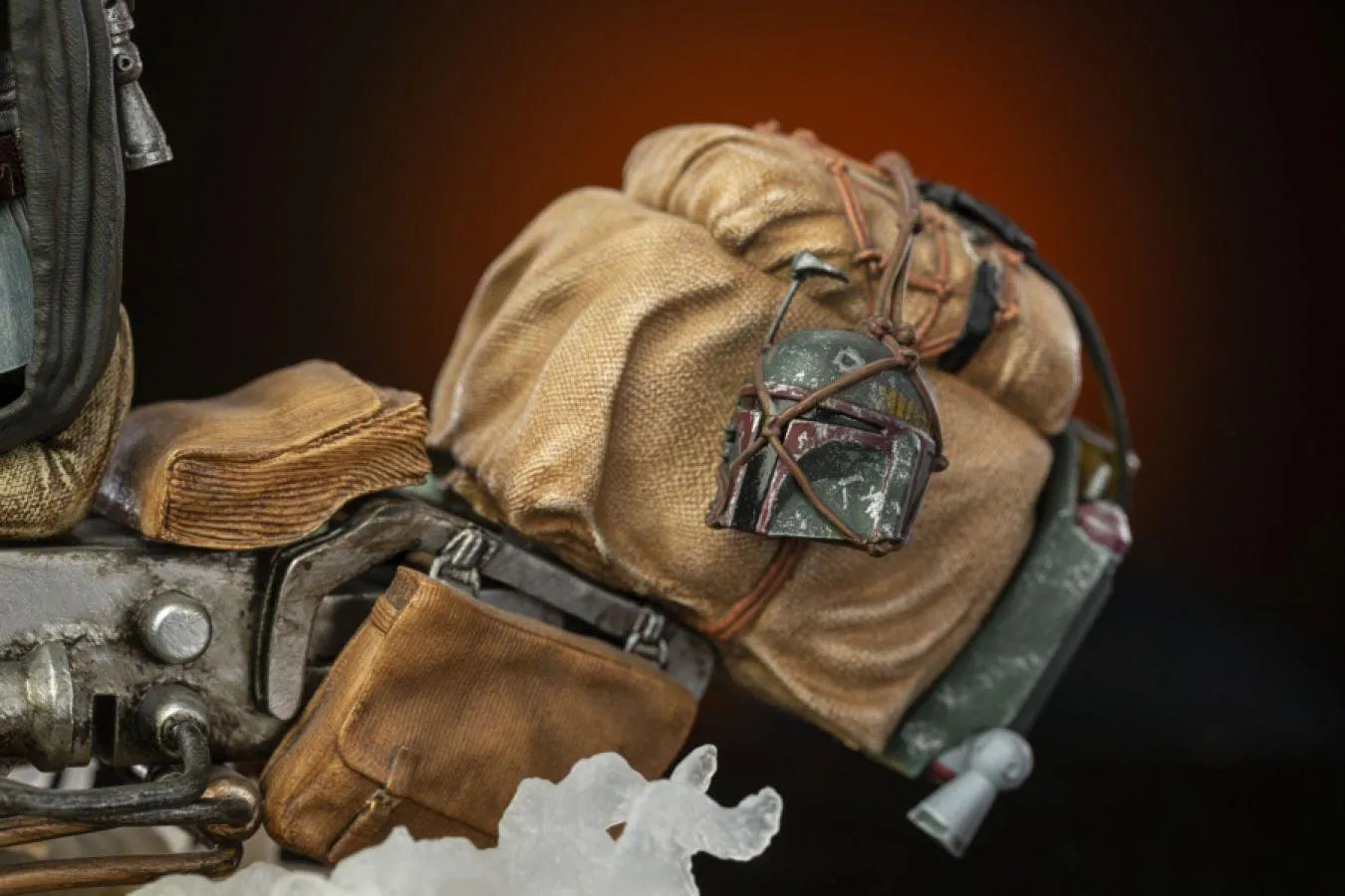 IRO28402 Star Wars: The Mandalorian - Mandalorian on Speederbike Deluxe 1:10 Scale Statue - Iron Studios - Titan Pop Culture