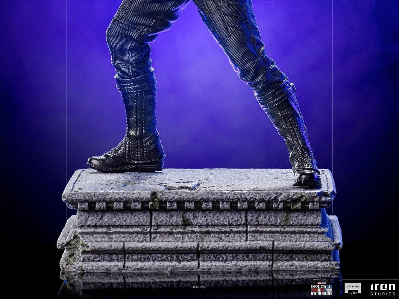 IRO28877 Falcon and the Winter Soldier - Bucky Barnes 1:10 Scale Statue - Iron Studios - Titan Pop Culture