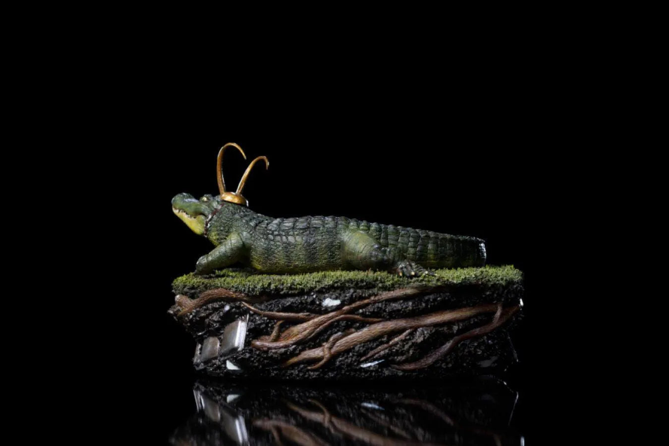 IRO29256 Loki (TV) - Alligator Loki 1:10 Scale Statue - Iron Studios - Titan Pop Culture