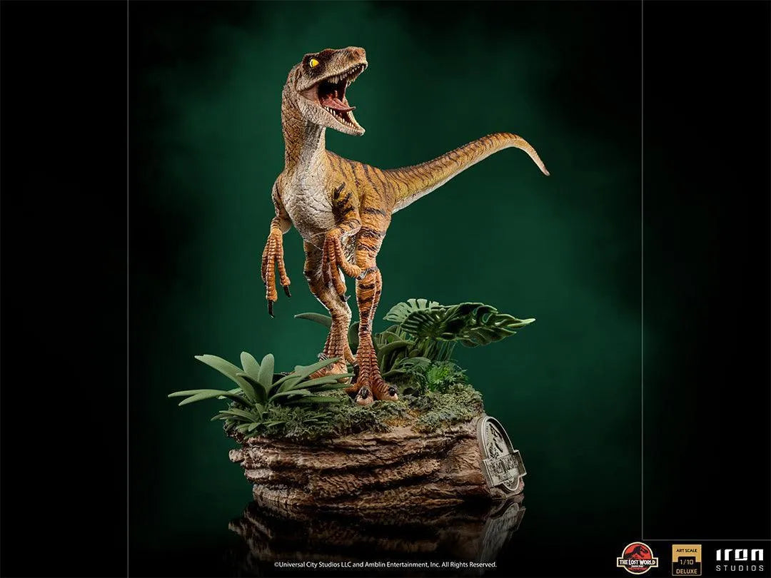 IRO50324 Jurassic Park 2: Lost World - Velociraptor Deluxe 1:10 Scale Statue - Iron Studios - Titan Pop Culture