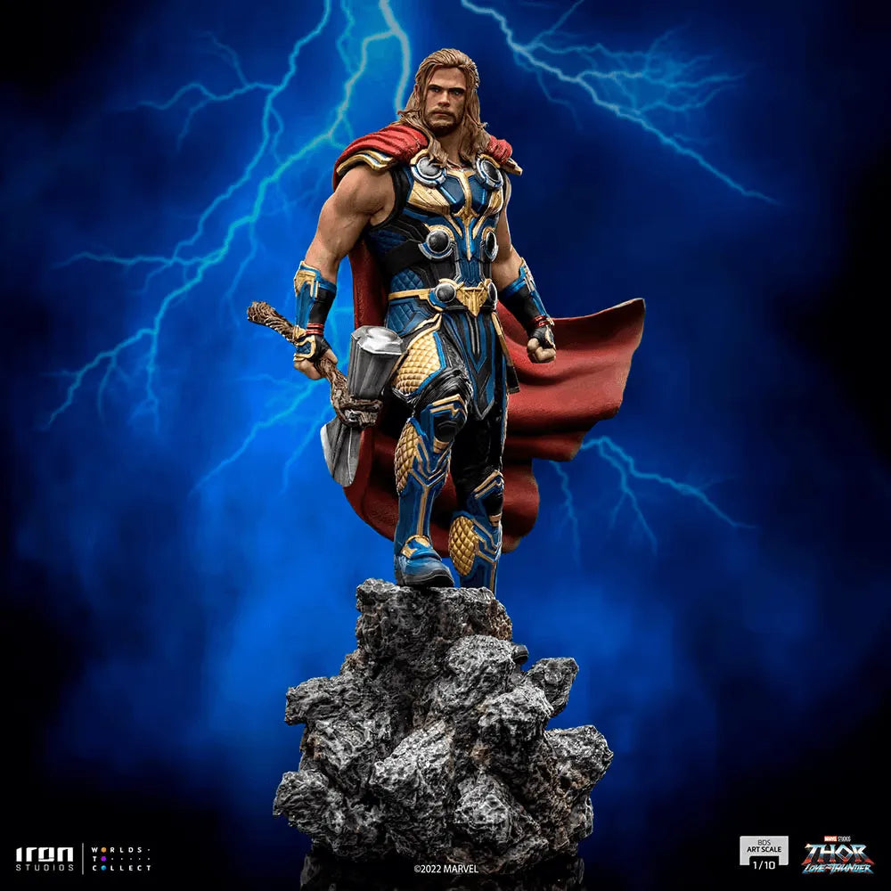 IRO51277 Thor 4: Love and Thunder - Thor 1:10 Scale Statue - Iron Studios - Titan Pop Culture