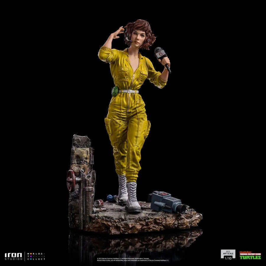 IRO52120 Teenage Mutant Ninja Turtles (tv 1987) - April O'Neil 1:10 Scale Statue - Iron Studios - Titan Pop Culture