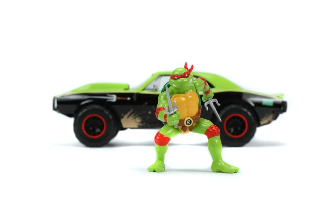 JAD33386 TMNT (TV87) - 1967 Chevrolet Camaro with Raphael 1:24 Scale - Jada Toys - Titan Pop Culture