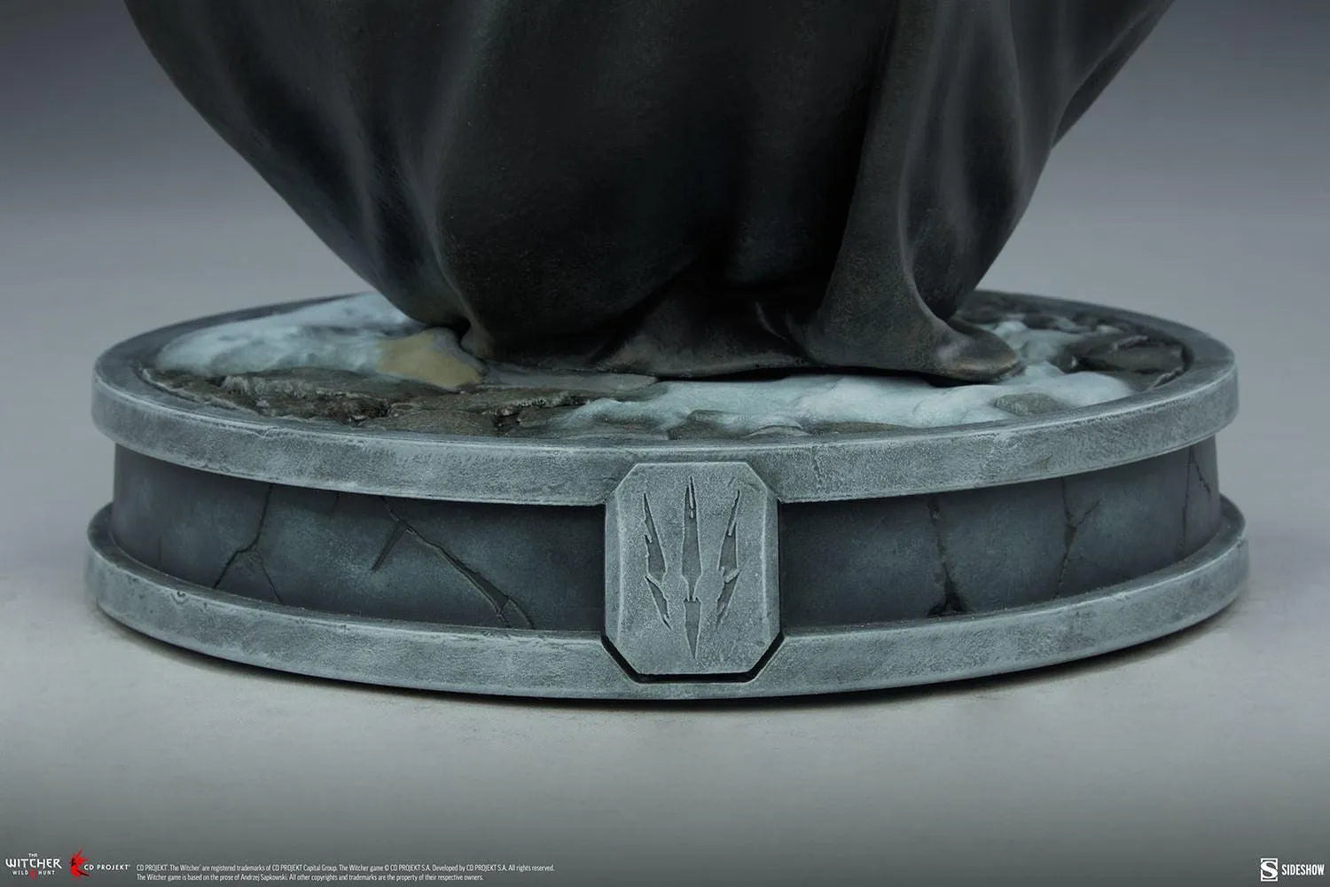 SID200602 The Witcher 3: The Wild Hunt - Yennefer Statue - Sideshow Collectibles - Titan Pop Culture