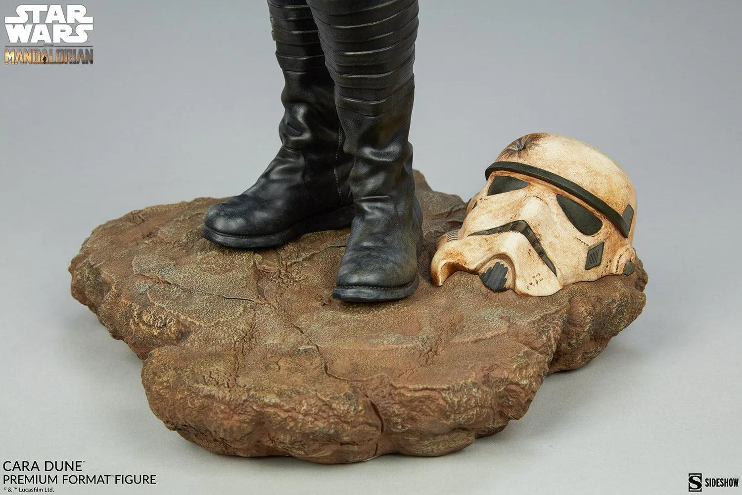 SID300789 Star Wars: The Mandalorian - Cara Dune Premium Format Statue - Sideshow Collectibles - Titan Pop Culture